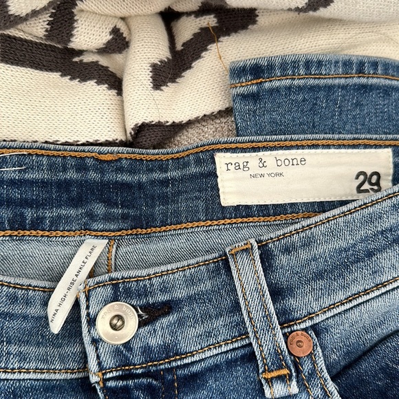 Rag & Bone Nina high rise ankle flare - size 29 - Picture 4 of 6